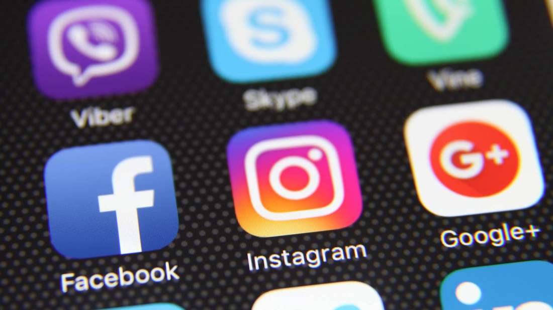 Facebook and Instagram Aim to Combat Negative Mental Health Effects with Time-Limiting Tool