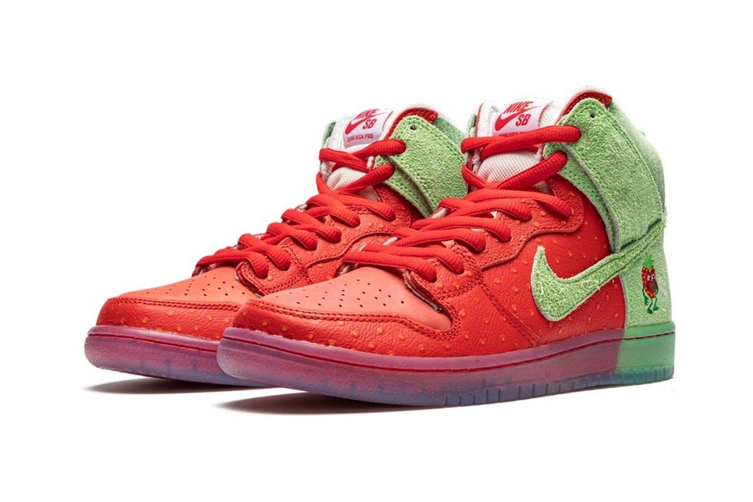nike sb dunk high strawberry cough mens stores