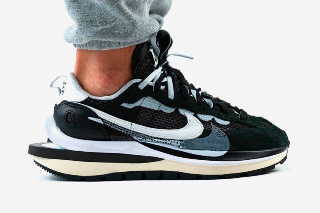 nike sacai vaporwaffle new release