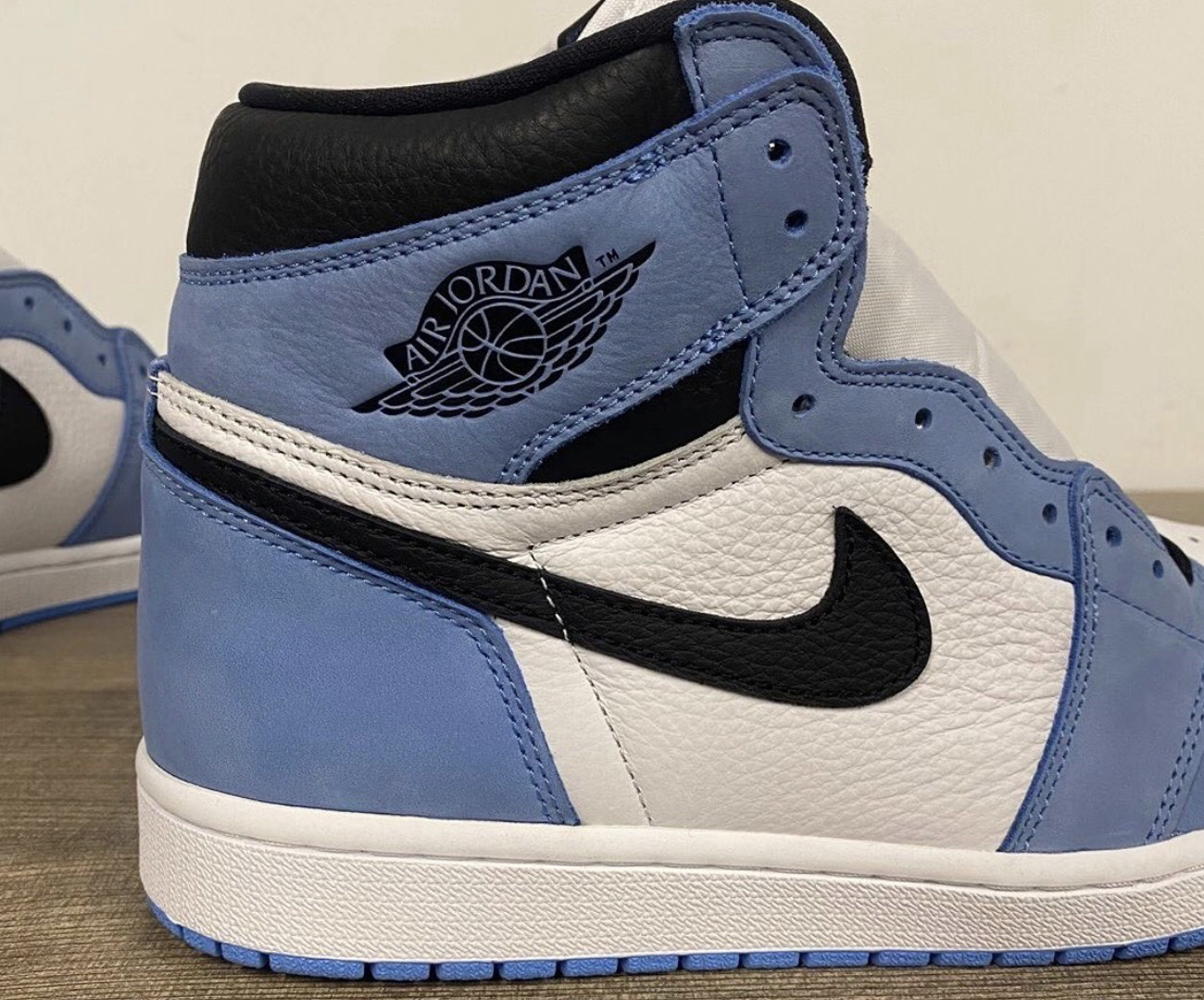 How To Cop The Air Jordan 1 Retro High Og University Blue The Rabbit Society